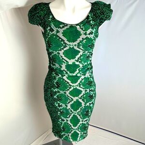 Kay Unger green black off white ruched dress S